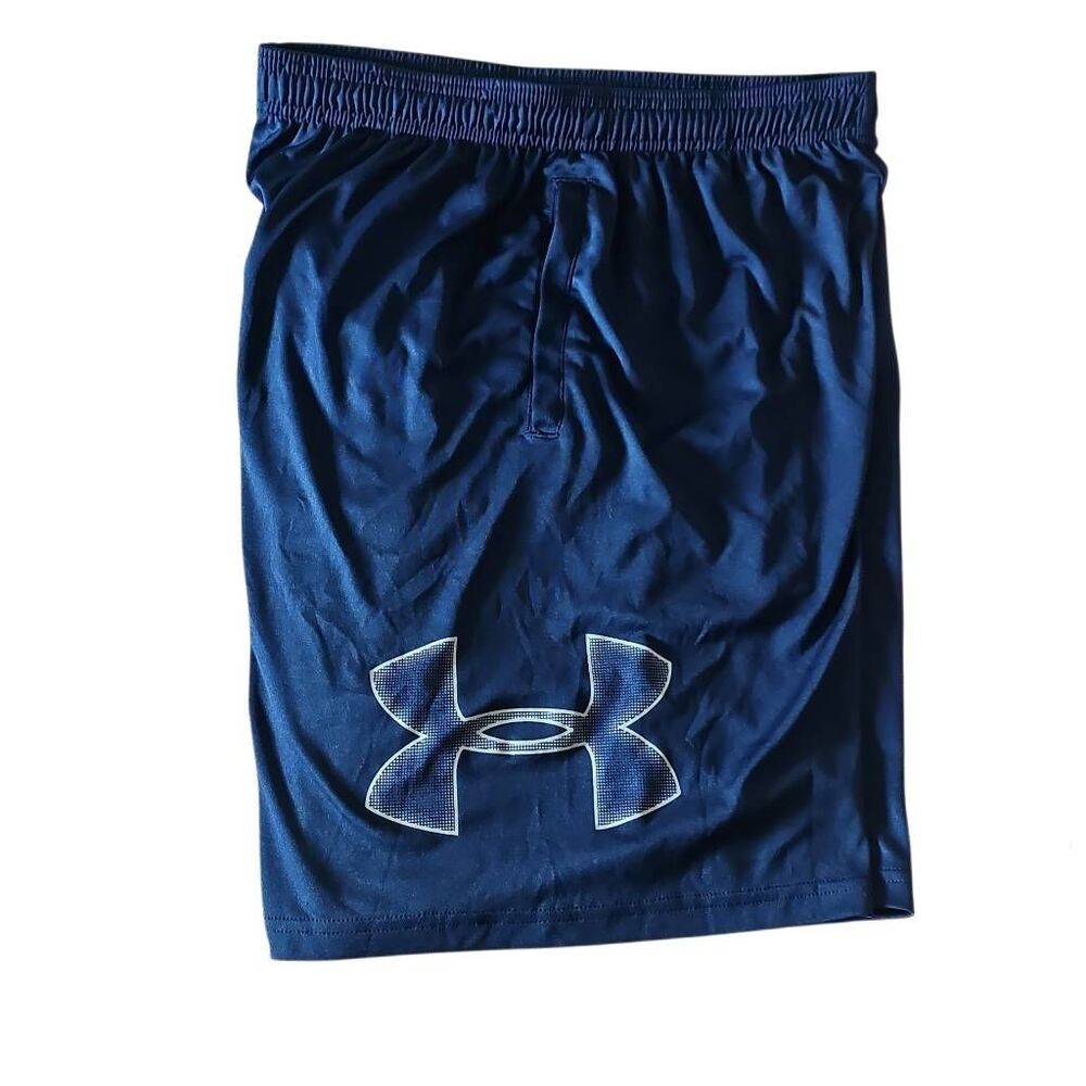 Under Armour Men's Shorts, HeatGear, Athletic Shorts. Size Large, Color Navy Blu